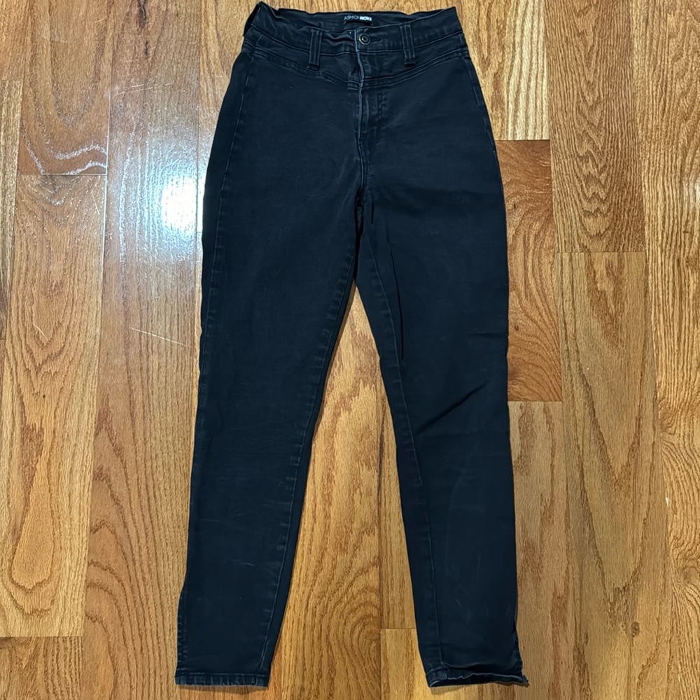 Fashion Nova High Rise Skinny Jeans in Black